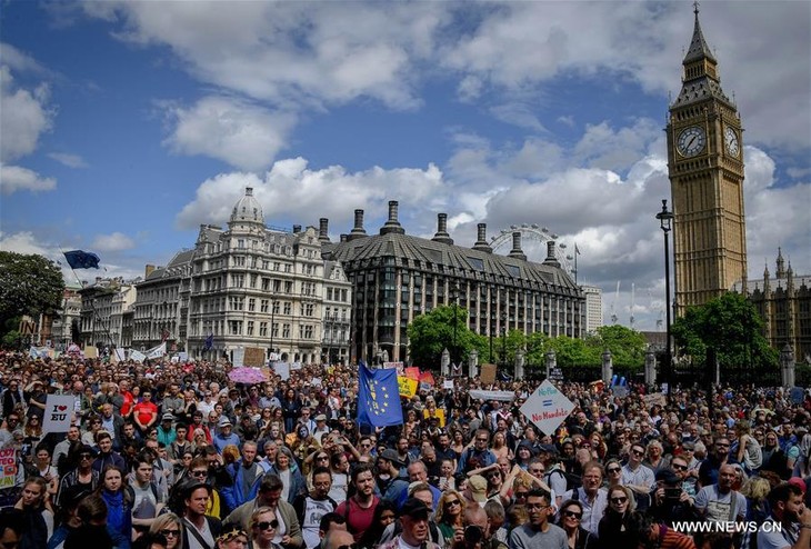 40,000 people march through London to halt Britain's 